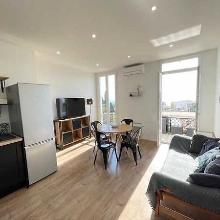 Nice Renting - Cambrai - Luxurious Sea View Terrasse - King Bed - Parking - Ac - Fully Equipped Exterior photo