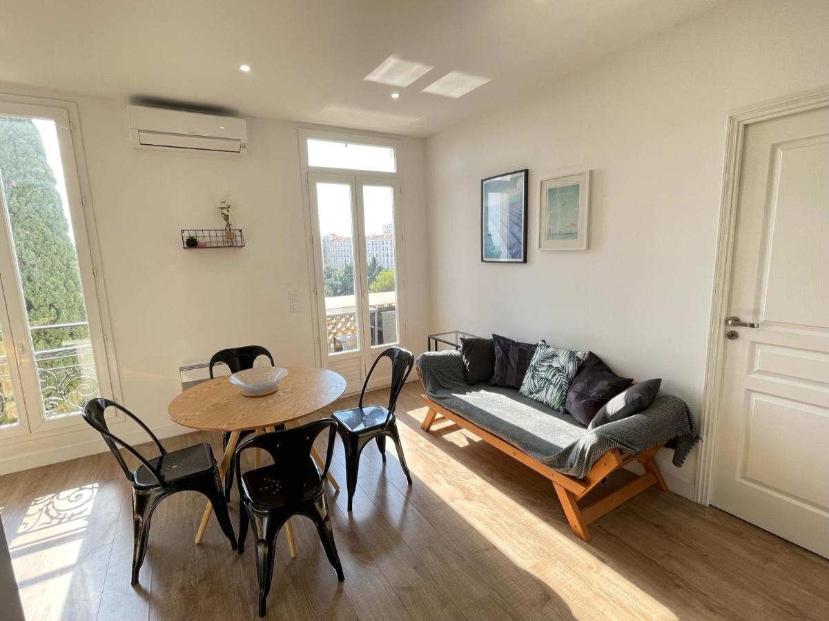 Nice Renting - Cambrai - Luxurious Sea View Terrasse - King Bed - Parking - Ac - Fully Equipped Exterior photo